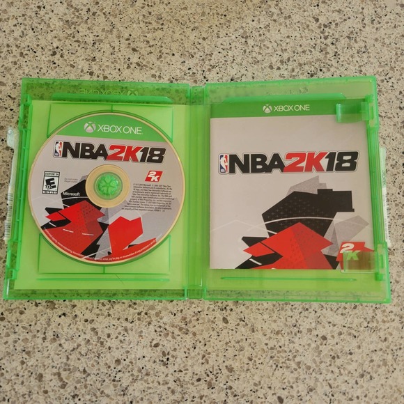 NBA 2K18 (Microsoft Xbox ONE, 2017) Basketball - CIB Complete w/ Inserts - Picture 4 of 9